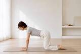 「下腹だけが痩せないなら…。40代から始めたい“姿勢と体幹”を整える簡単習慣」の画像1