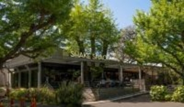 ハンバーガーレストラン【シェイク シャック】の新感覚シェイクとアメリカの「スマッシュドオニオン」が期間限定で登場