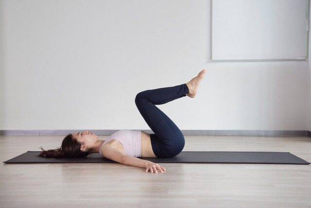 腰周りの引き締めに効果抜群。１日10回【腹筋＆背筋を一気に強化する】簡単習慣