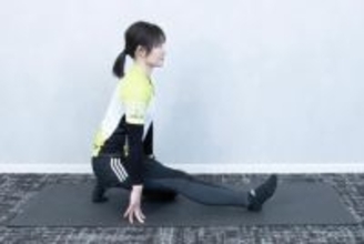 下半身印象が変わる。座りっぱなし世代に効く【太もも裏をゆるめる】簡単ストレッチ