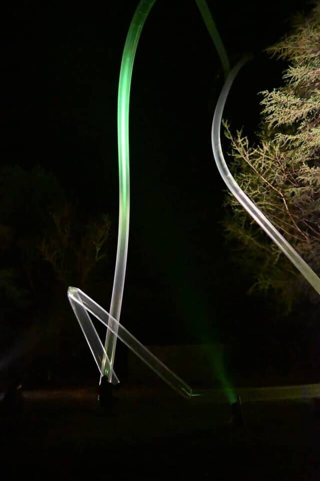 夜の森で繰り広げる光とサウンドの神秘的なドラマ。【チームラボ 養老渓谷】が期間限定で開催中