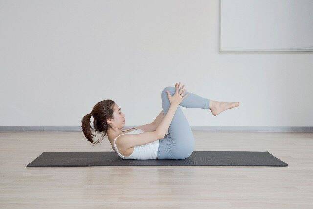 腹筋と体幹を一気に強化。減量効果も期待できる【腰周りのサイズダウンが叶う】簡単習慣