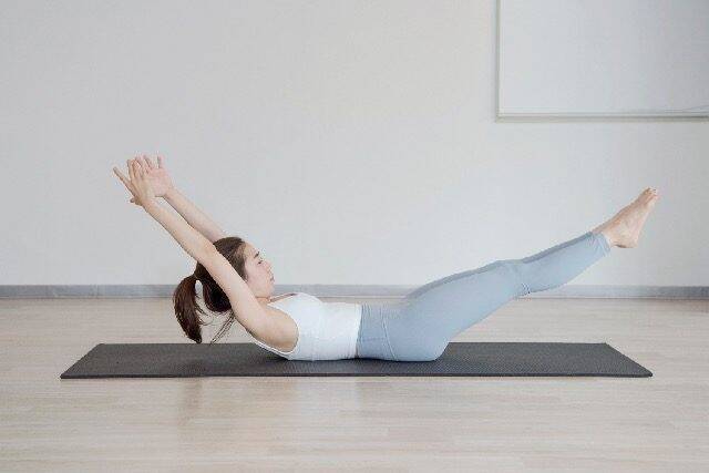 腹筋と体幹を一気に強化。減量効果も期待できる【腰周りのサイズダウンが叶う】簡単習慣