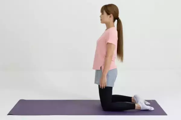 体重そのままでも見た目が変わる。１日３セット【太ももの“縦ライン”を作る】簡単ストレッチ