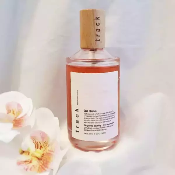 「パサつき・広がりに即効ケア。大人の冬髪を守る“毎日使える”優秀ヘアケア３選」の画像