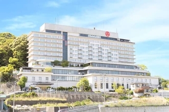 飲み放題のラウンジも。豪華ビュッフェと絶景のパノラマに感動【大江戸温泉物語Premium 長崎ホテル清風】