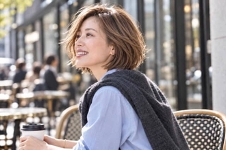 秋の髪色、暗くしすぎなくていい。2026秋、大人に似合う“透け感ヘアカラー”３選
