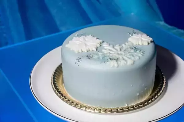 「新登場×大丸東京限定！ディズニー作品がモチーフのスイーツ店【パティスリー アニヴェル】がオープン」の画像