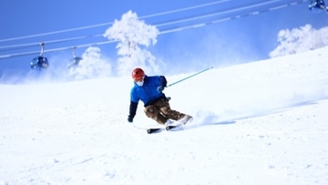 【苗場プリンスホテル】みんなで楽しむスキープランがお得でフォトジェニック