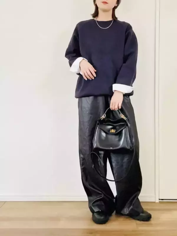 「部屋着見えしてない？40代・50代が今こそ着たい“品よく見えるスウェット”３つの鉄則」の画像