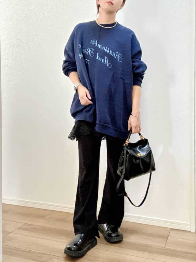 部屋着見えしてない？40代・50代が今こそ着たい“品よく見えるスウェット”３つの鉄則