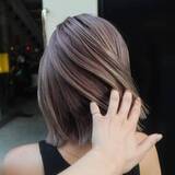 「白髪をナチュラルにぼかしたい方にも。大人感＆おしゃれ感アガる【最旬ヘアカラー】」の画像1