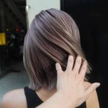 白髪をナチュラルにぼかしたい方にも。大人感＆おしゃれ感アガる【最旬ヘアカラー】