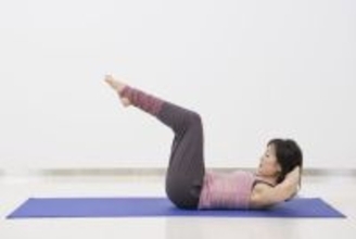 腰まわりの“重だる感”の解消に。１日３セット【腹筋とくびれが同時に目覚める】簡単エクササイズ