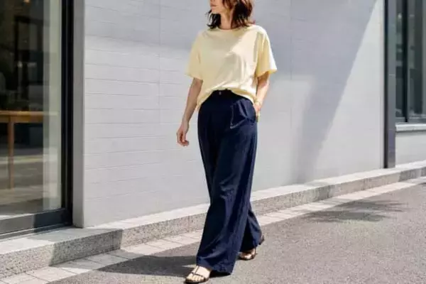 シンプルだからこそ差がつく。夏後半のコーデを洗練させる「シルエットバランス」の整え方３選