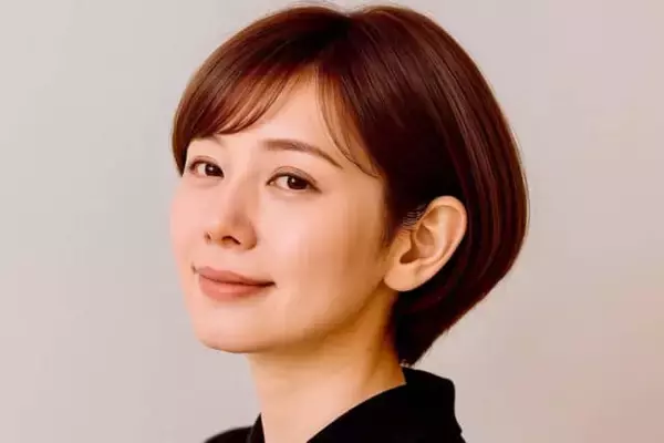 「難しそうに見えて、実は一番ラクちん。“乾かすだけ”でキマる【大人ショートヘア】の選び方」の画像