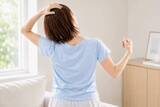 「最近、一気に増えた気がする…。40代以降に白髪が増えやすくなる理由」の画像2