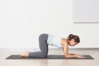 二の腕の贅肉撃退！お腹も自然に引き上がる【上半身のスタイルアップに効く】簡単ポーズ