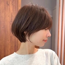 小顔効果バツグン！最旬「コンパクトショート」でおしゃれ感UP＆若見えを叶える法則