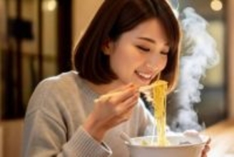 【ダイエットの常識】やめるだけで簡単に痩せる！大人世代が冬に太る「NG食べ方習慣」３つ