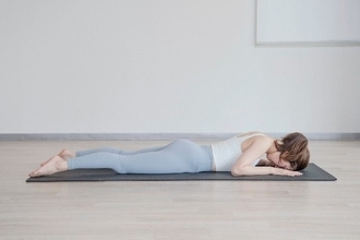 後ろ姿の“見た目印象”が変わる。１日10回【背中ラインを整える】簡単エクササイズ