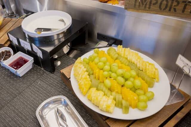 名古屋めしとヘルシーメニューの朝食ビュッフェ。【イビススタイルズ名古屋】で迎える美味しい目覚め