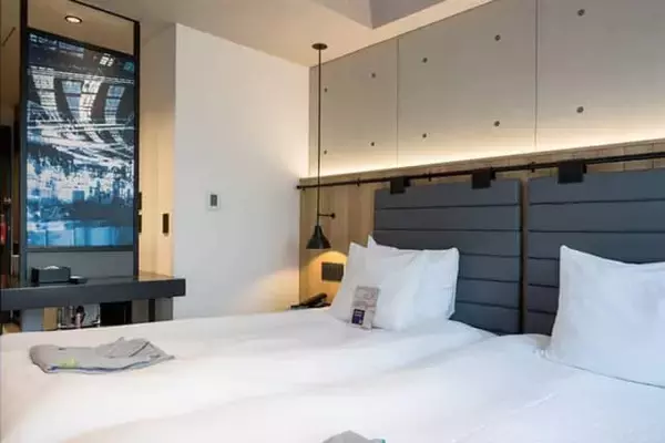 「お手軽な料金設定も魅力。フランス発のポップでカラフルなブティックホテル【イビススタイルズ名古屋】」の画像