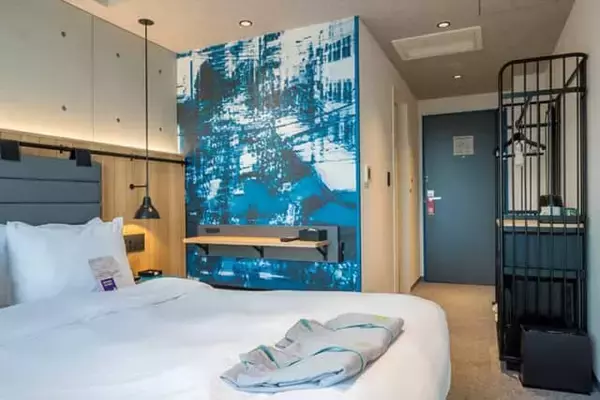 「お手軽な料金設定も魅力。フランス発のポップでカラフルなブティックホテル【イビススタイルズ名古屋】」の画像