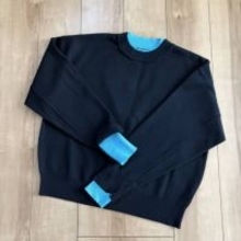 【１万円未満】重見え黒コーデを即刷新！40代・50代がアカ抜ける“技あり配色ニット”