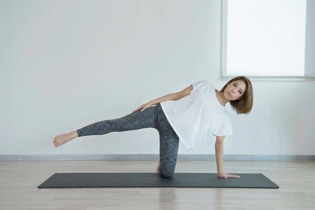 ウエストの引き締め効果大。１日１セット【細くてくびれた腰周りに導く】簡単習慣