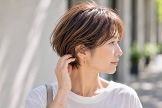 白髪ぼかしショート or ワンカラーショート、2026初夏にアカ抜ける大人ヘアの正解