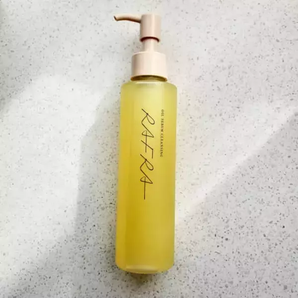 「《美容液級》落とすたび美肌！毛穴・くすみまでケアできる【優秀クレンジング】３選」の画像