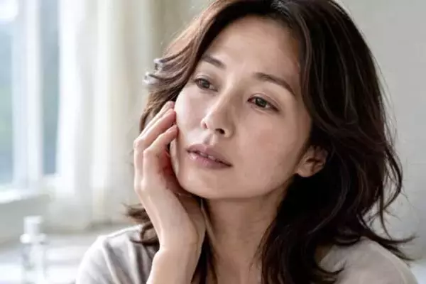 「なんかやりすぎてる？」40代・50代が見直したい“スキンケアのちょうどいい加減”とは