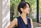 「2026夏、大人世代がアカ抜ける「正解ショートヘア」３選。“なりたい印象”で選ぶが似合わせの鍵」の画像3