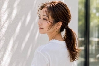 ５分で今っぽく見違える。2026夏、大人世代が垢抜ける「簡単ヘアアレンジ」３選