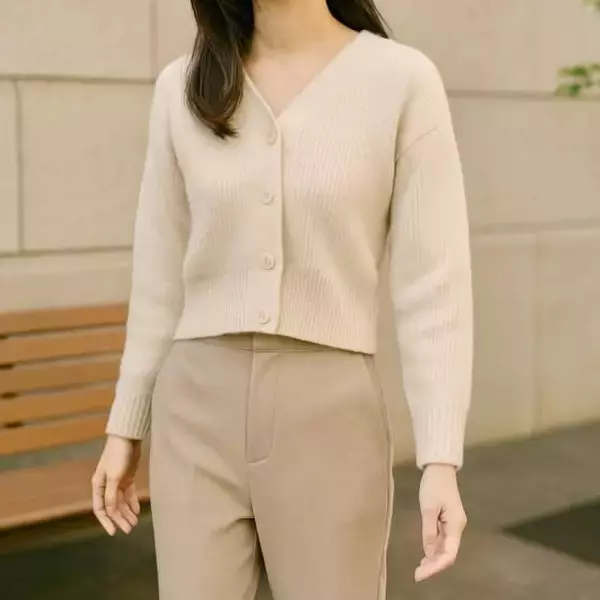 去年はおしゃれだったのに…。2025冬“おば見え注意”な「ファッションアイテム」３選