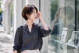 「ショートヘアがアカ抜けない原因は？2026夏にやめたい“老け見えポイント”３つ」の画像1
