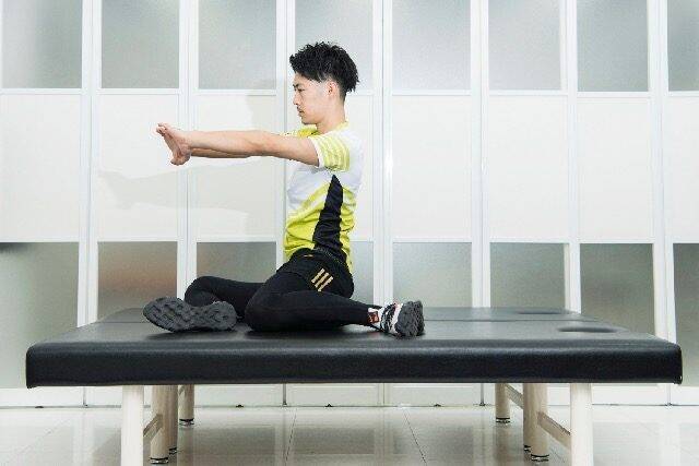 ラクラク開脚できる体へ。１日３セット【股関節の可動域を広げる】簡単ストレッチ