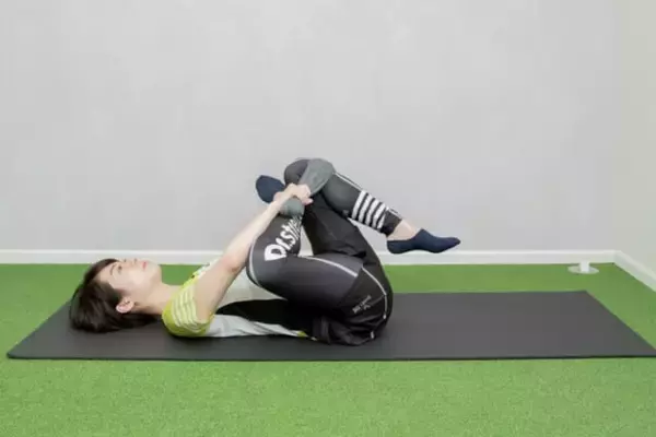 「冷え・むくみ・腰の重だるさに。１日５セット【腰まわりが軽くなる】簡単ストレッチ」の画像