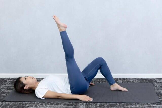 下半身の重だるさに変化。１日１分【股関節から“ぼやけ体型”を立て直す】簡単エクササイズ