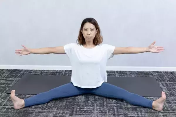 お腹の“ぽっこり見え”を解消。１日１セット【くびれ・姿勢・体幹を整える】簡単エクササイズ