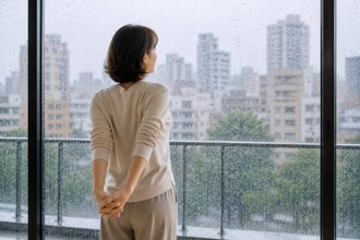 梅雨になると太りやすい？運動量が減る時期のダイエット習慣