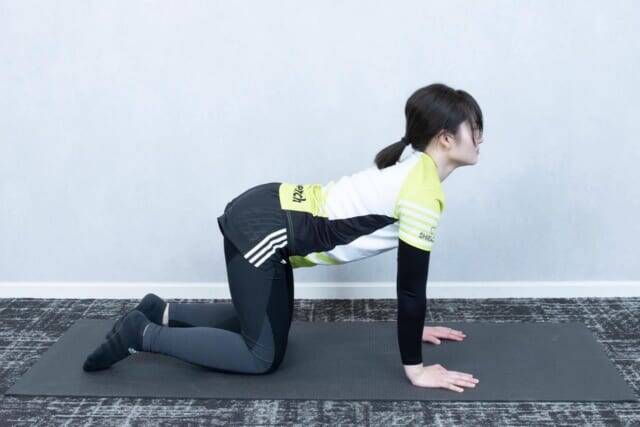 背中をゆるめて印象激変！姿勢を改善【上半身スッキリ＆若見えが叶う】簡単ストレッチ