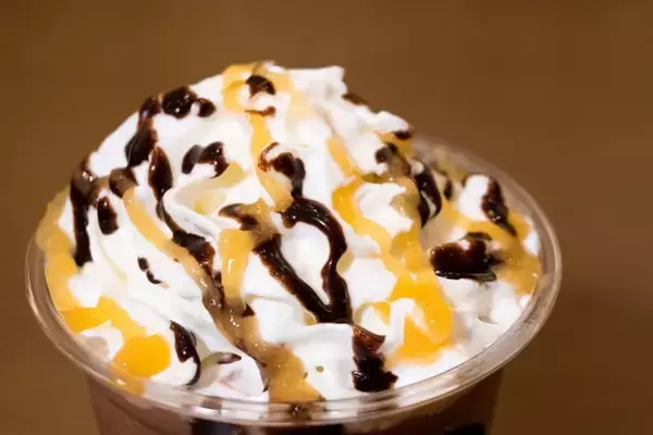 「【星野リゾート×ゴディバ】の注目ドリンク「ショコリキサー」のご当地限定味が見逃せない」の画像