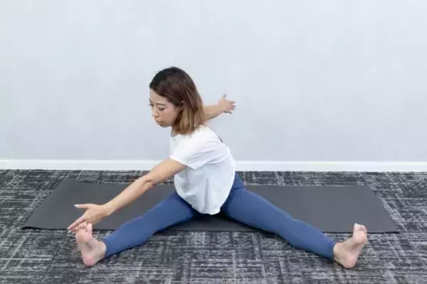 「大人世代のスタイル立て直しに。１日１セット“くびれも脚ラインも”まとめて整う簡単エクササイズ」の画像