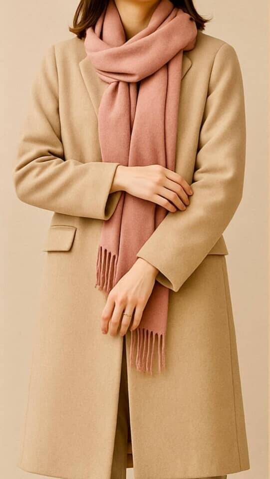 “おしゃれ上級者”が実践！おば見え防止×若返りを叶える「差し色テク」３選