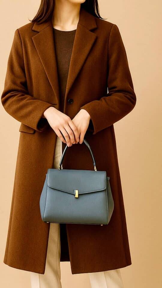 “おしゃれ上級者”が実践！おば見え防止×若返りを叶える「差し色テク」３選