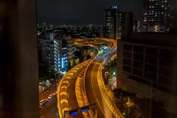 「ハッピーな気分になれるホテル。【キンプトン新宿東京】でまったく新しい宿泊体験」の画像