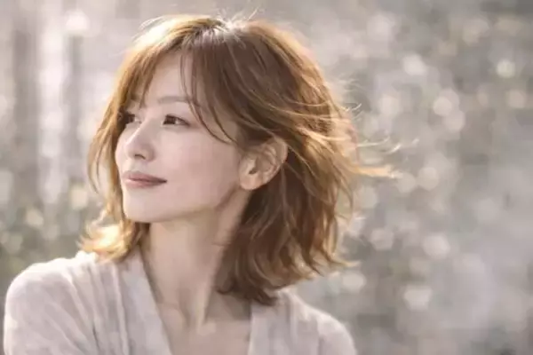 【2026春】マイナス５歳見えが叶う。今っぽく若々しく見える「大人ヘアカラー」３選