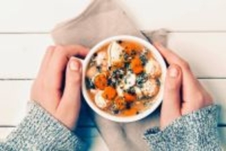 冬になると甘いものが止まらない…！“冷え”による食欲増加を抑える【簡単ダイエット習慣】